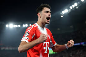 Aleksandar Pavlovic controls Bayern Munich’s playing rhythm